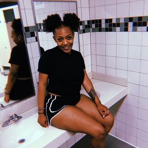 Meet your Posher, Zawadi